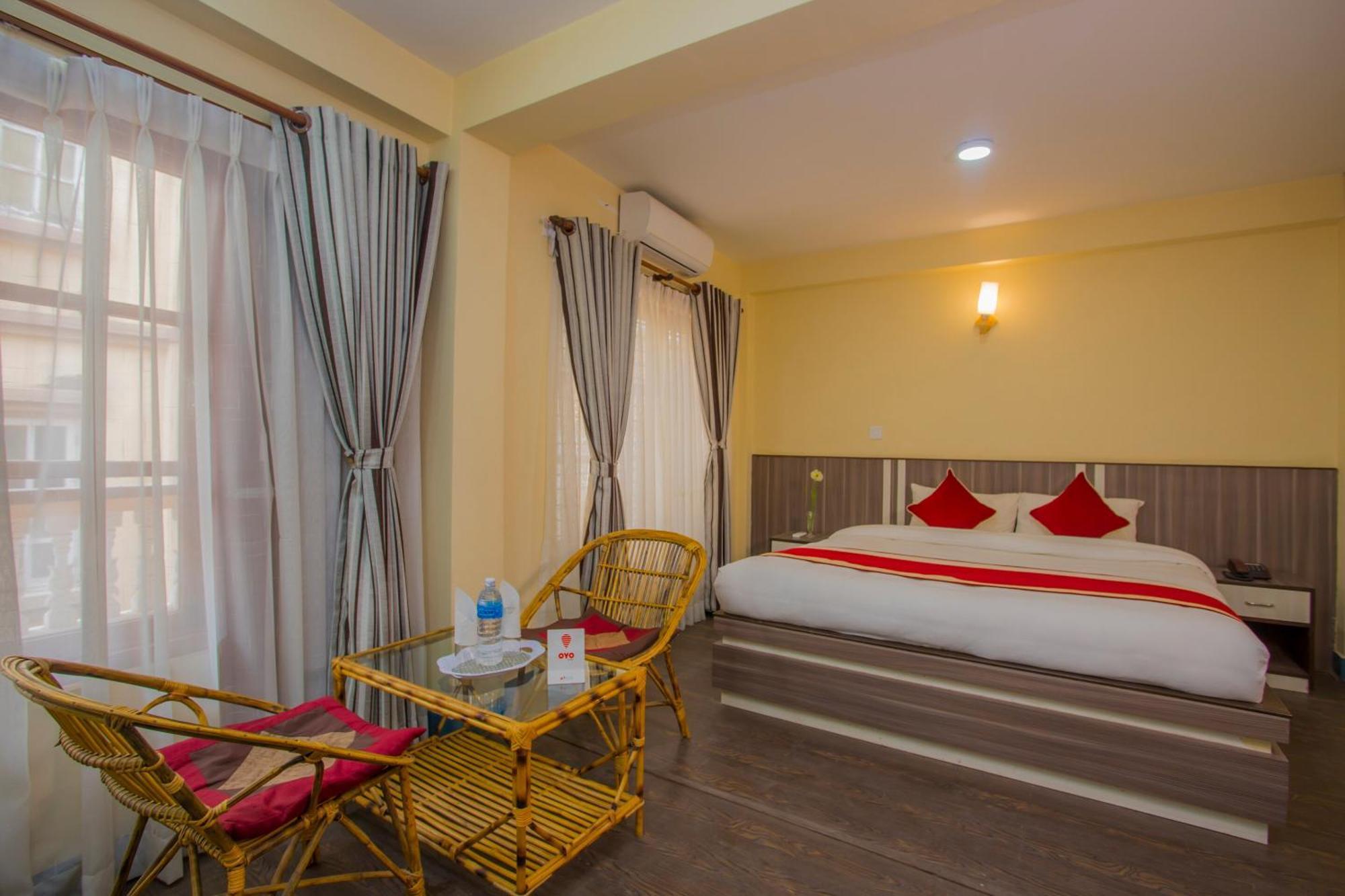 Oyo 297 Hotel Aayam Катманду Экстерьер фото