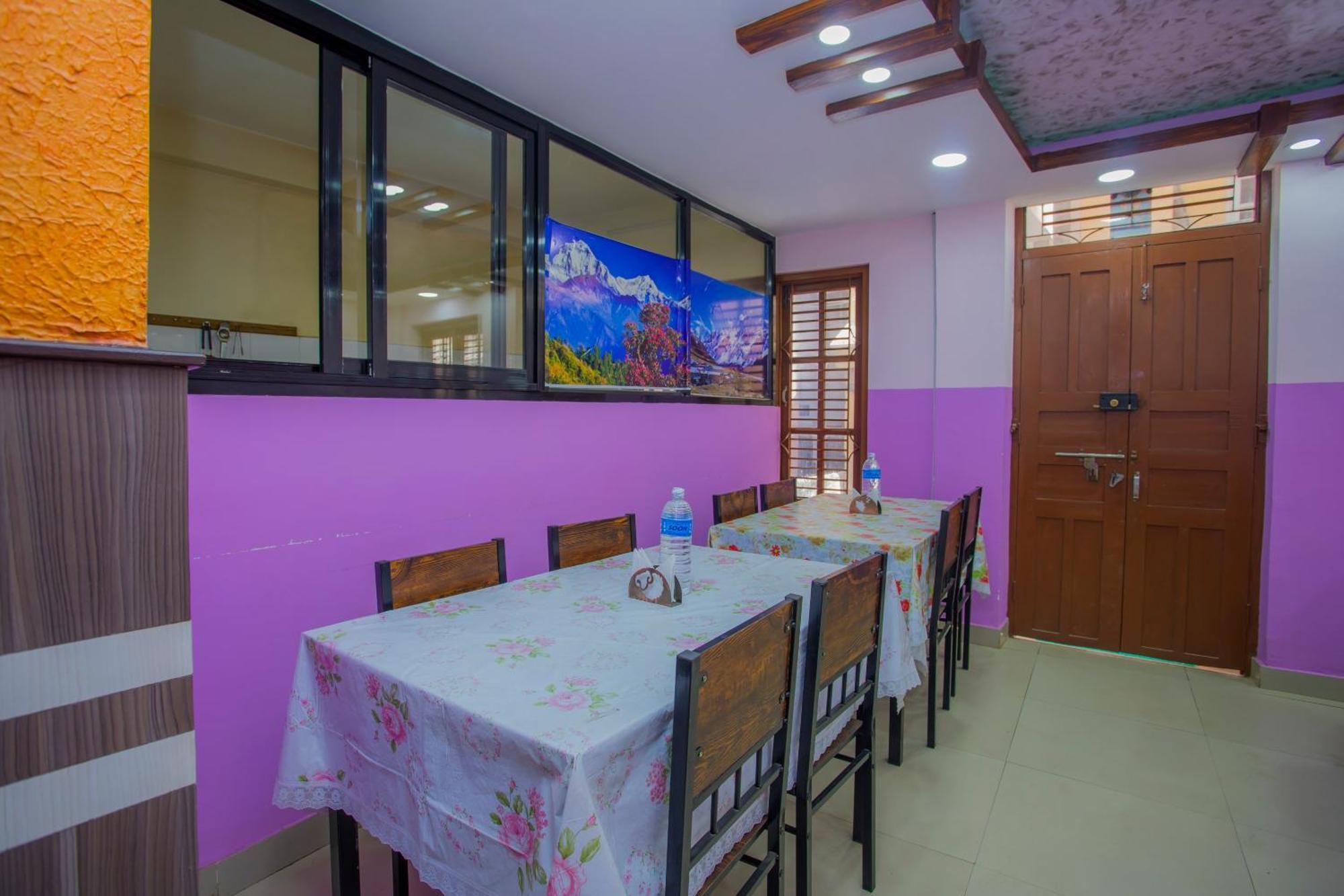 Oyo 297 Hotel Aayam Катманду Экстерьер фото