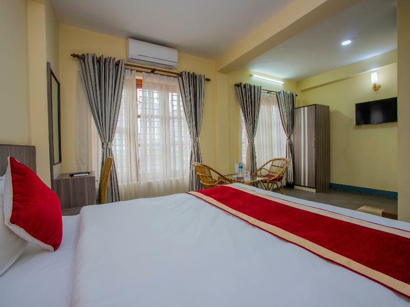 Oyo 297 Hotel Aayam Катманду Экстерьер фото